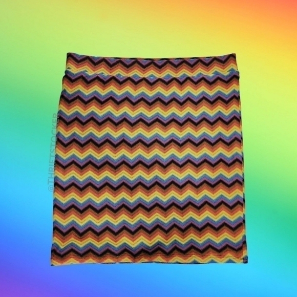 Pride knit skirt - Picture 2 of 8